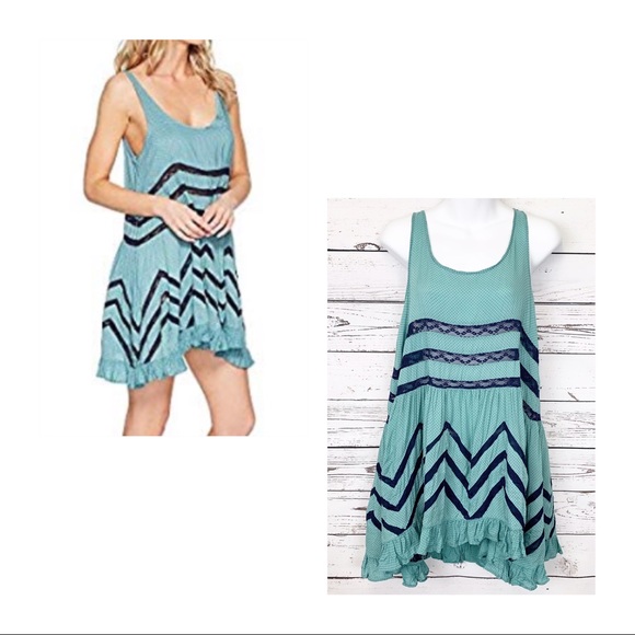 Free People Dresses & Skirts - INTIMATELY FREE PEOPLE lace trapeze slip dress